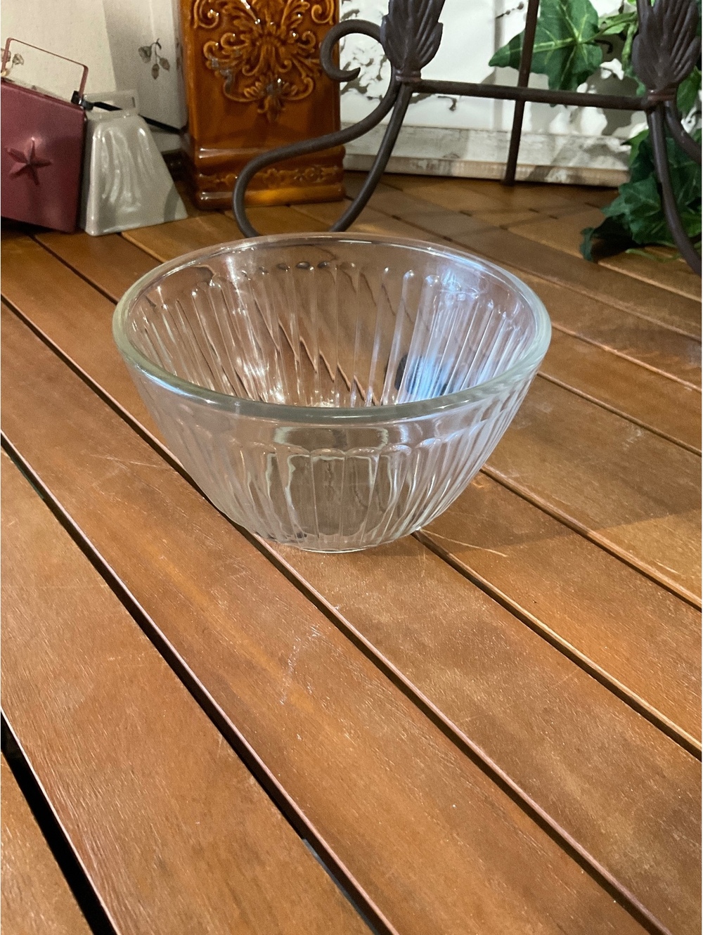 Pyrex Clear Glass Serving Bowl with Ribbed Design